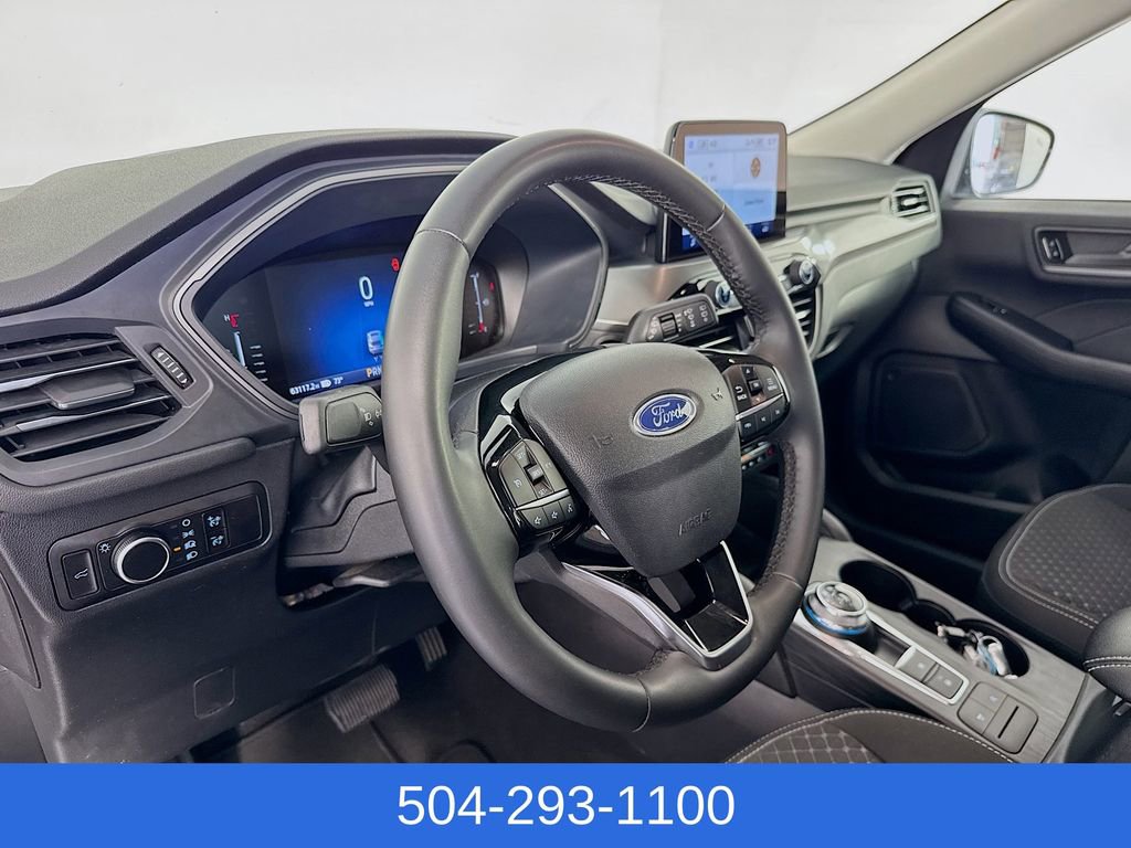 Used 2023 Ford Escape Active AWD/4WD image 11
