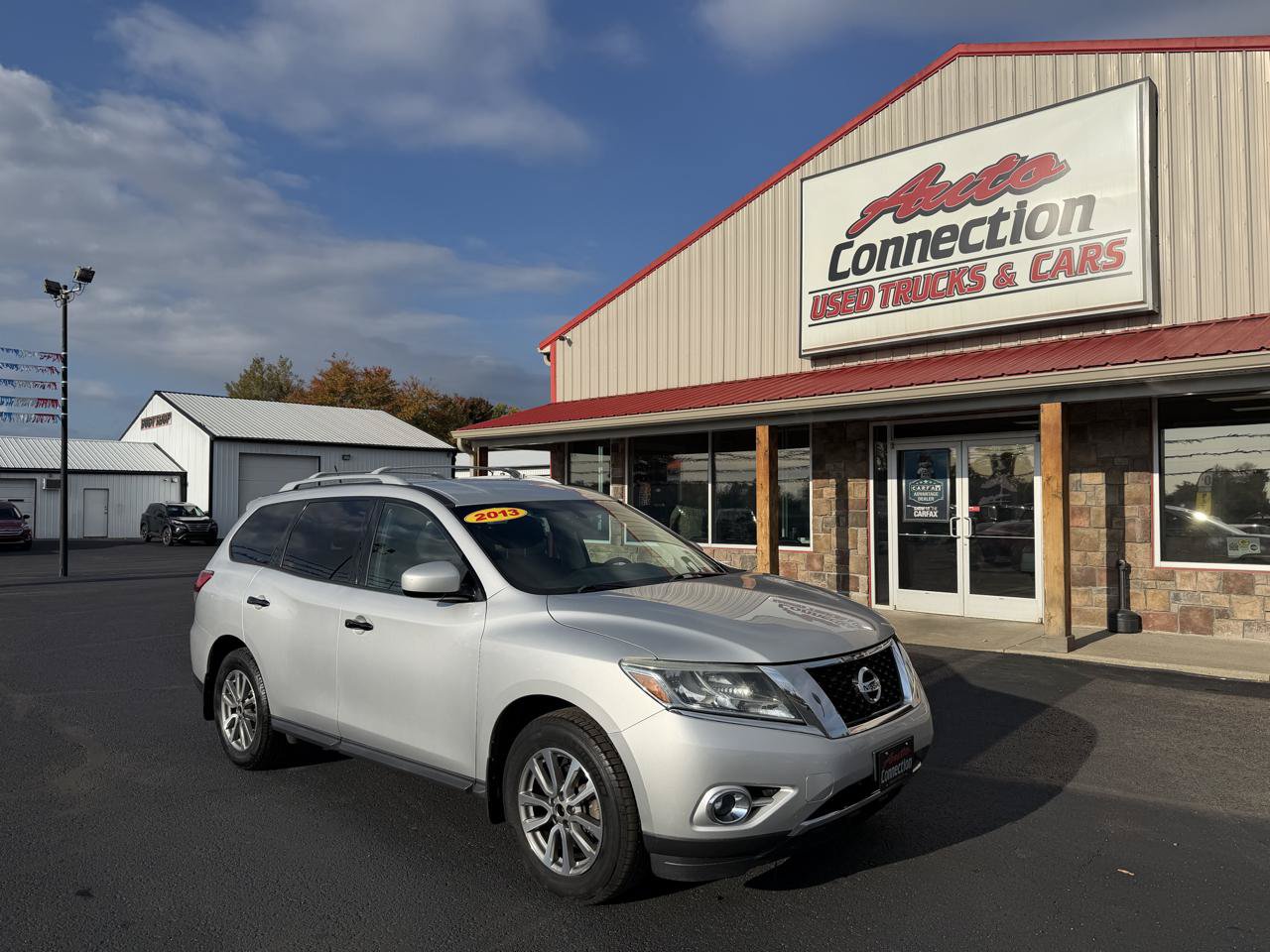 Used 2013 Nissan Pathfinder SV