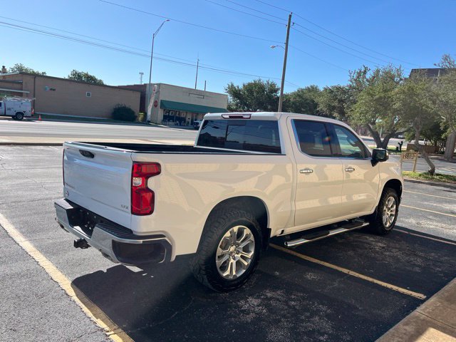 Used 2024 Chevrolet Silverado 1500 LTZ w/ LTZ Convenience Package II AWD/4WD image 5