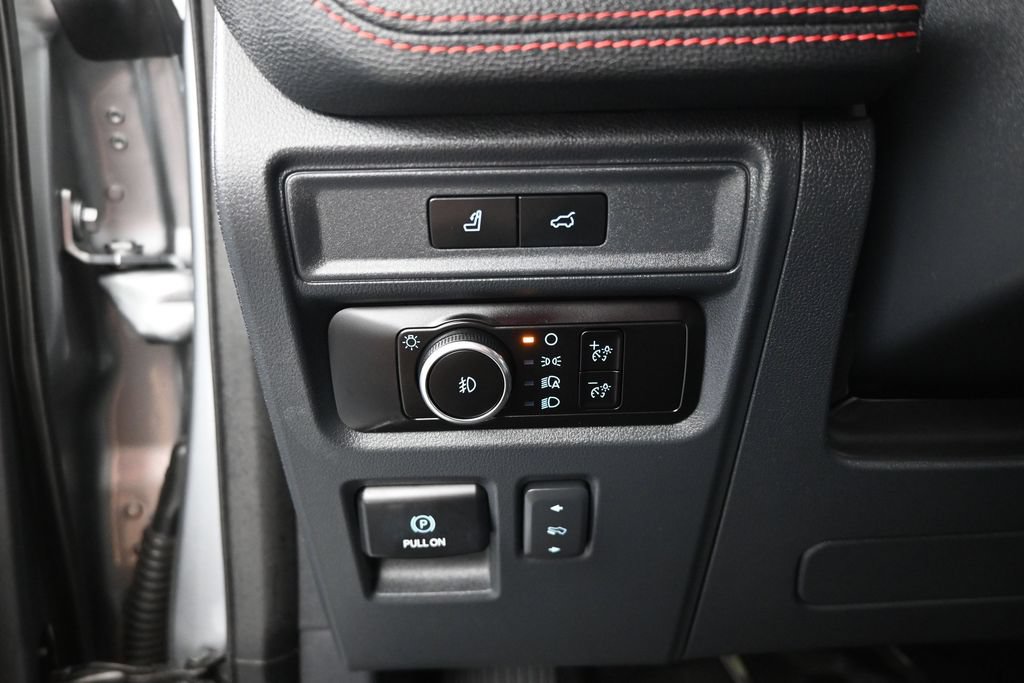 Used 2023 Ford Expedition Limited AWD/4WD image 22