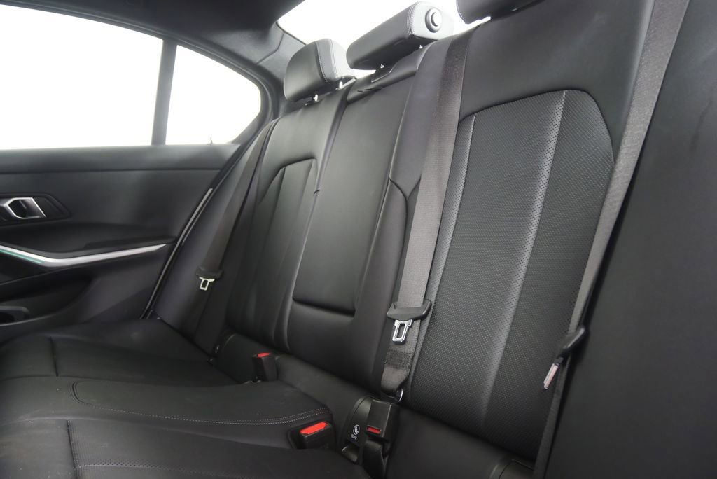 Used 2024 BMW 330i Sedan image 15