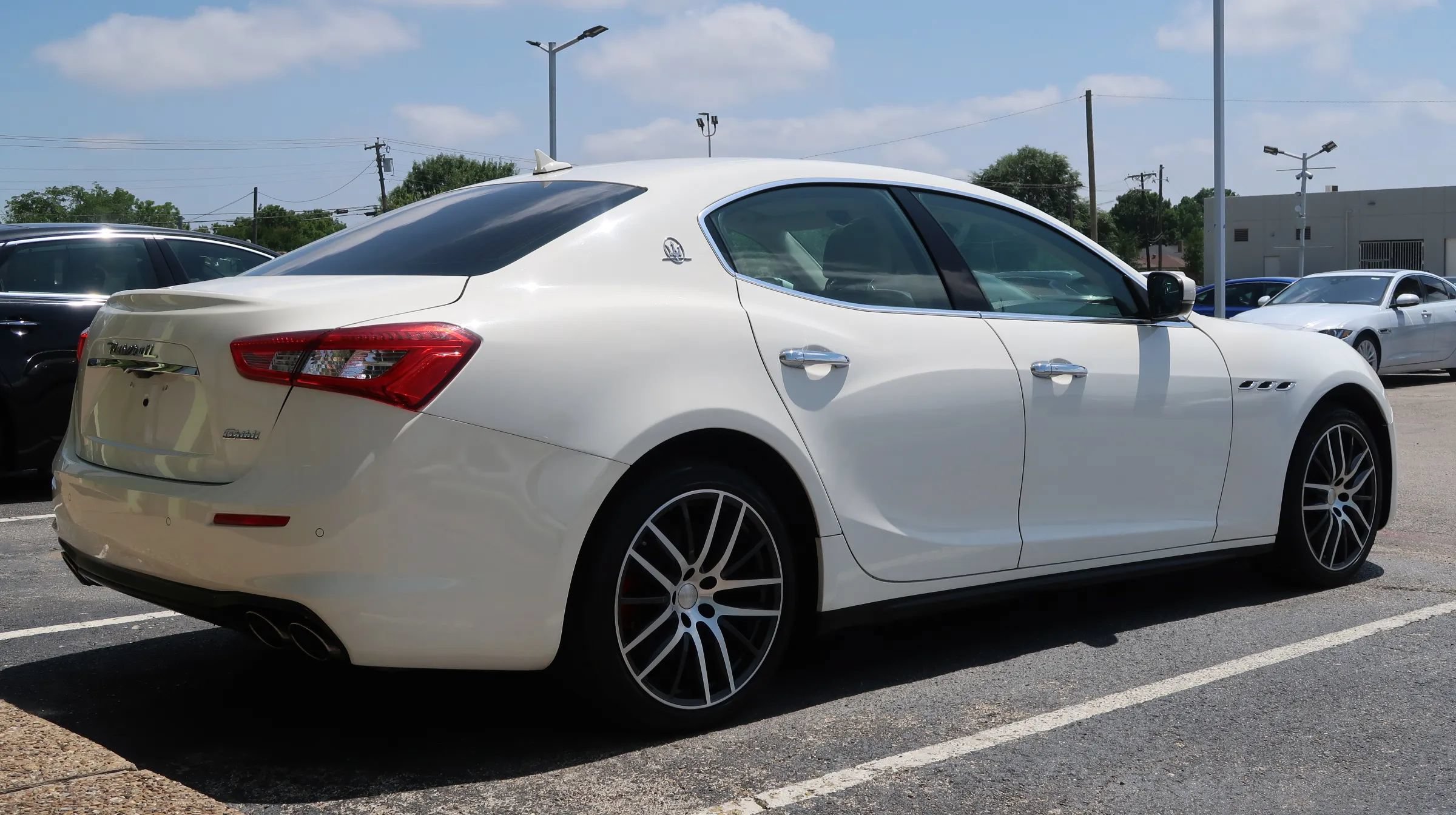 Used 2020 Maserati Ghibli RWD image 12