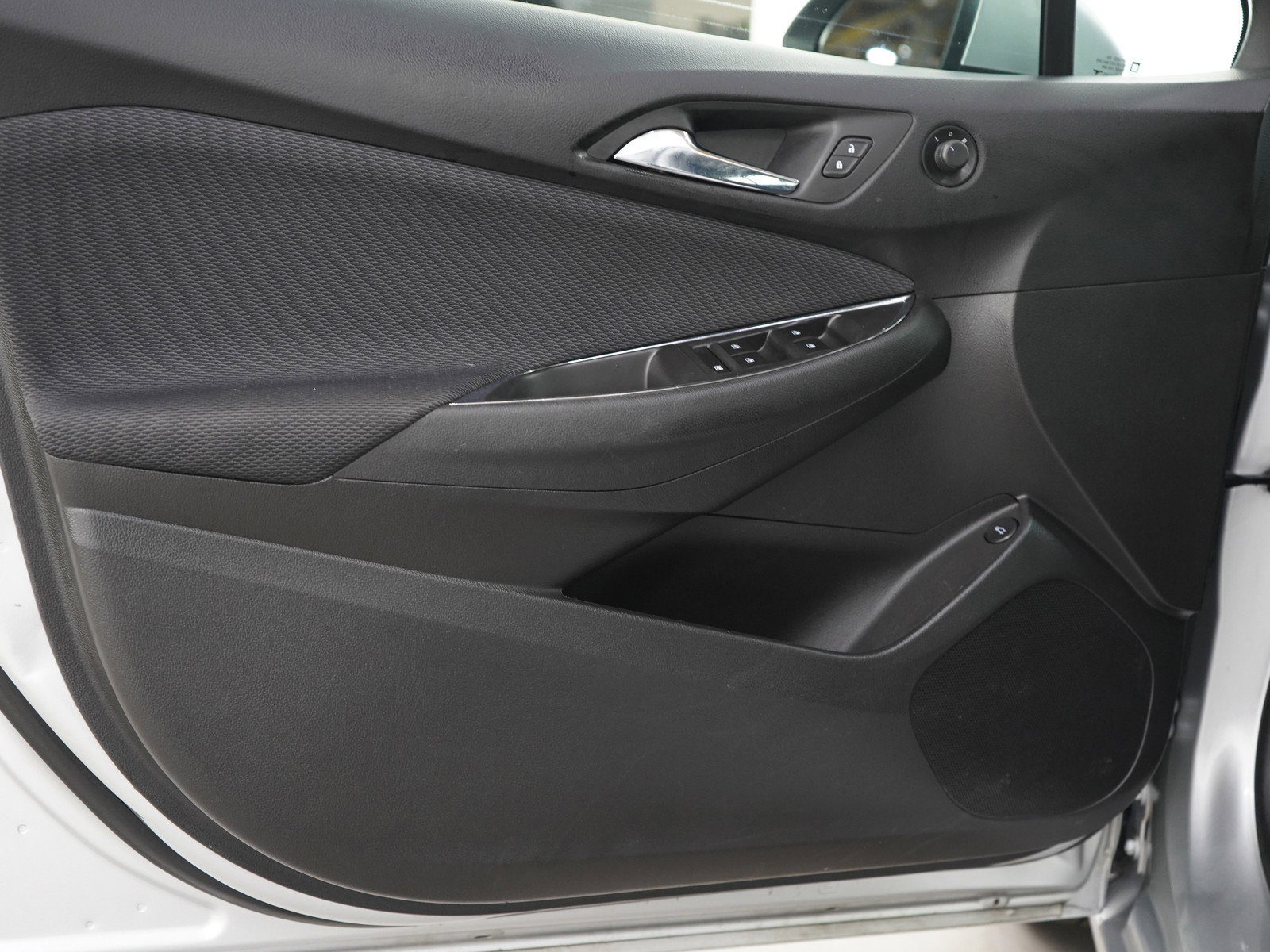 Used 2016 Chevrolet Cruze LS FWD image 17