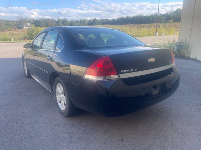 Used 2011 Chevrolet Impala LT FWD image 6