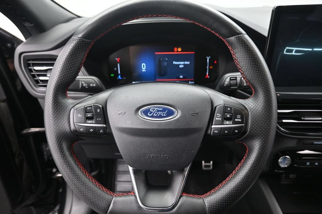 Used 2024 Ford Escape ST-Line w/ Tech Pack #1 AWD/4WD image 13