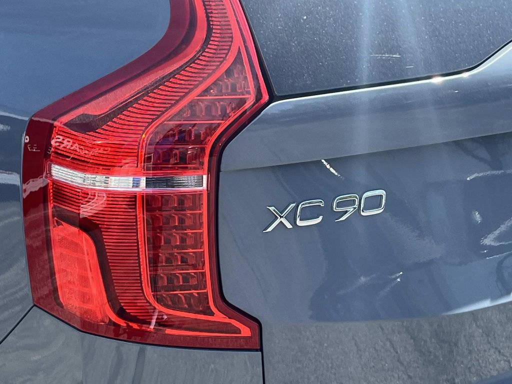 Used 2023 Volvo XC90 B6 Plus w/ Protection Package Premier AWD/4WD image 10