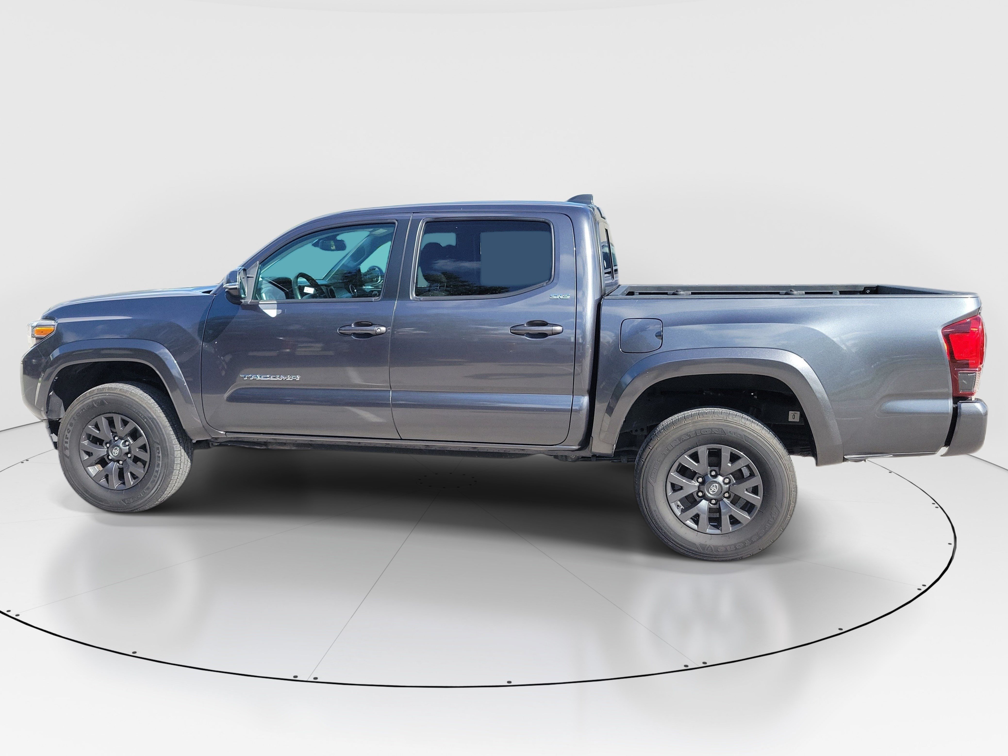 Used 2023 Toyota Tacoma SR5 w/ Technology Package RWD image 4