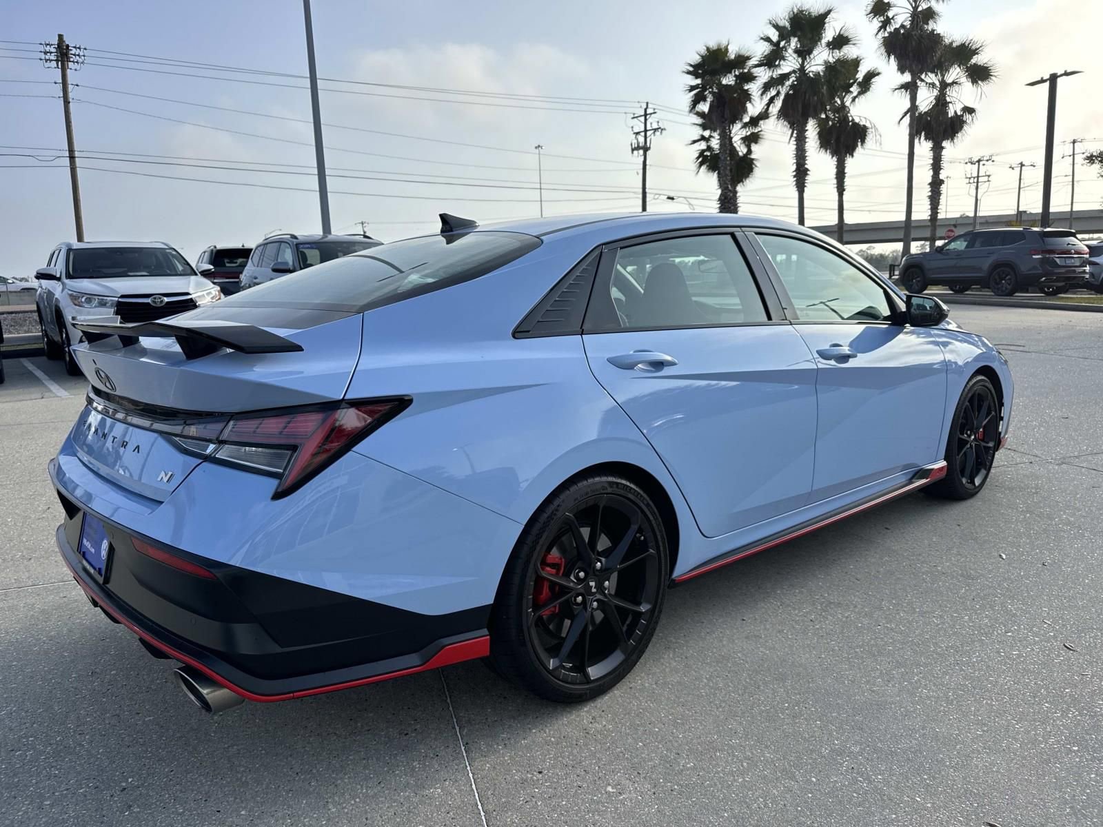 Used 2025 Hyundai Elantra N Base image 5