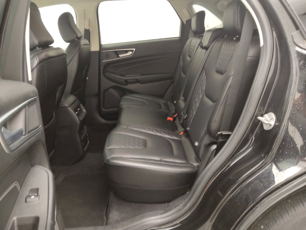 Used 2024 Ford Edge Titanium image 18