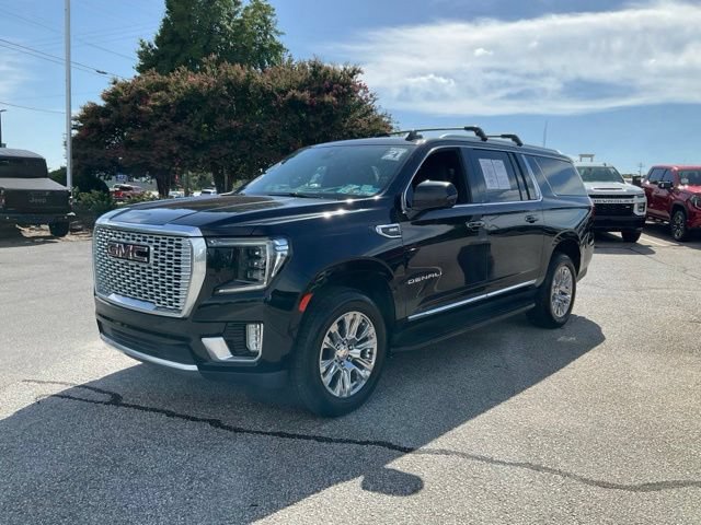 Used 2021 GMC Yukon XL Denali AWD/4WD image 1