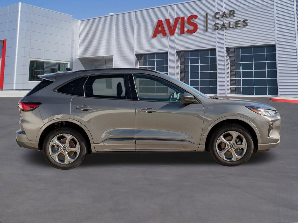 Used 2024 Ford Escape ST-Line image 5