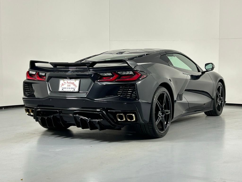 Used 2024 Chevrolet Corvette Stingray Premium Cpe w/ Z51 Performance Package image 13