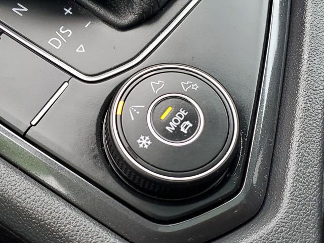 Used 2019 Volkswagen Tiguan SEL image 24