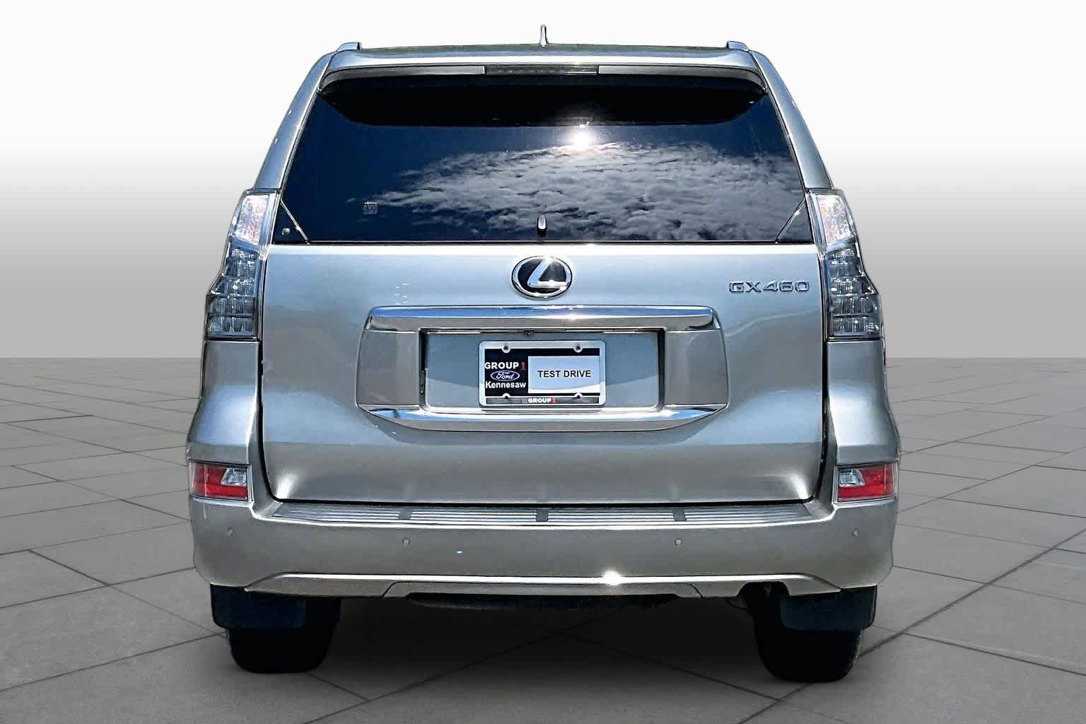 Used 2020 Lexus GX 460 Premium w/ Premium Package AWD/4WD image 5