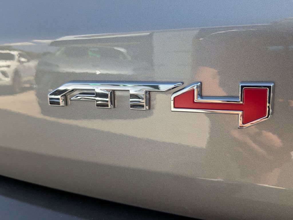 New 2026 GMC Acadia AT4 w/ LPO, Floor Liner Package image 26