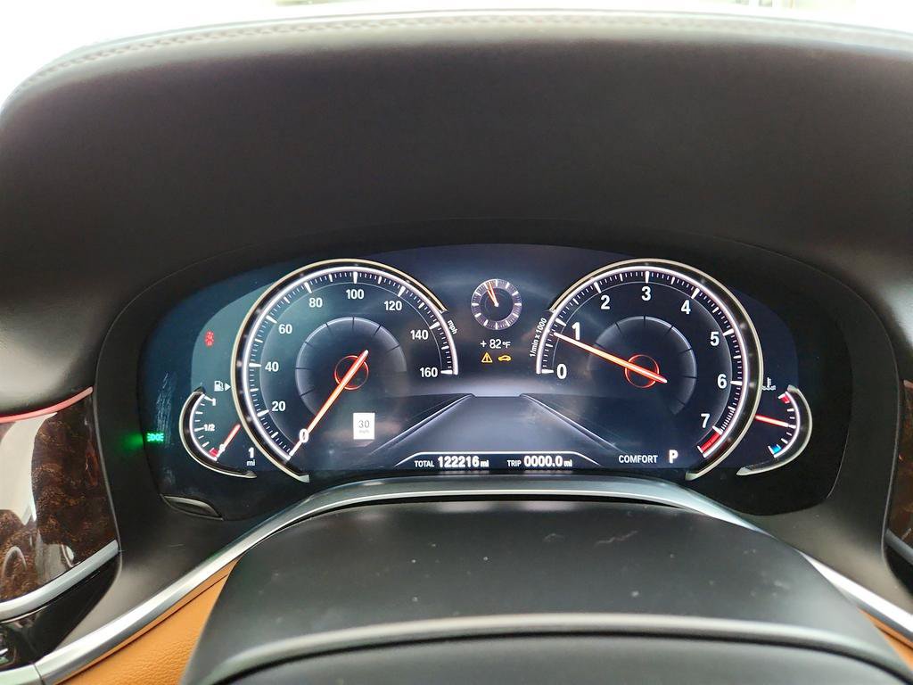 Used 2018 BMW 750i RWD image 17