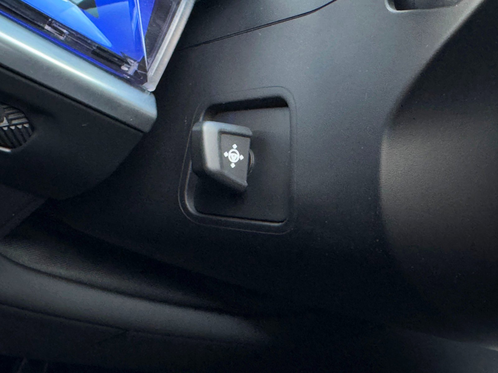 Used 2023 BMW i7 xDrive60 image 21