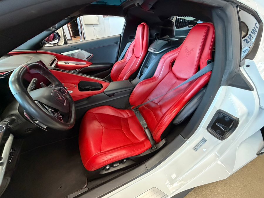 Used 2021 Chevrolet Corvette Stingray Preferred Cpe w/ Engine Appearance Package image 27