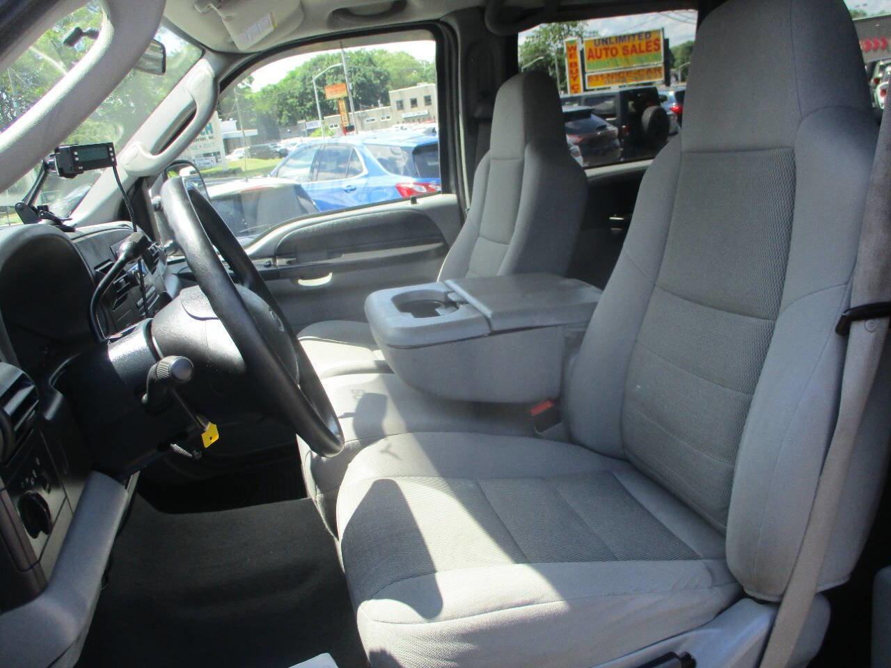 Used 2006 Ford F250 Lariat image 8