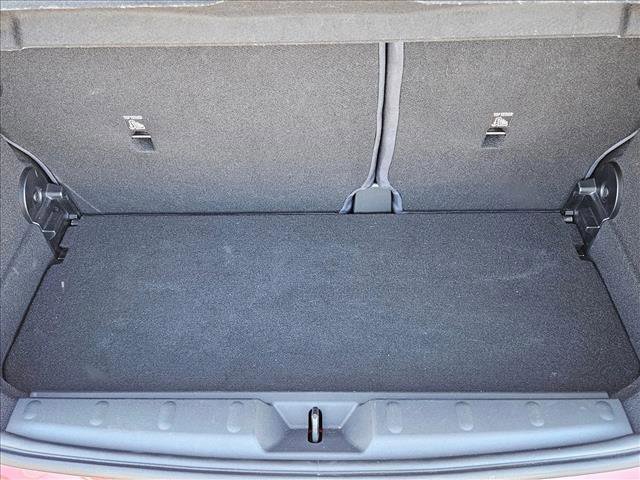 Used 2025 MINI Cooper 2-Door Hardtop image 6