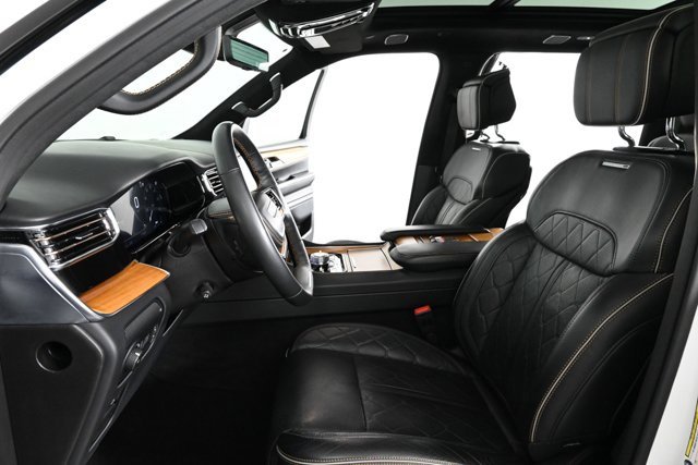 Used 2024 Jeep Grand Wagoneer L Series III image 26