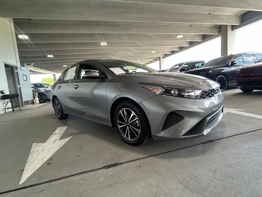 Used 2024 Kia Forte LXS FWD image 7