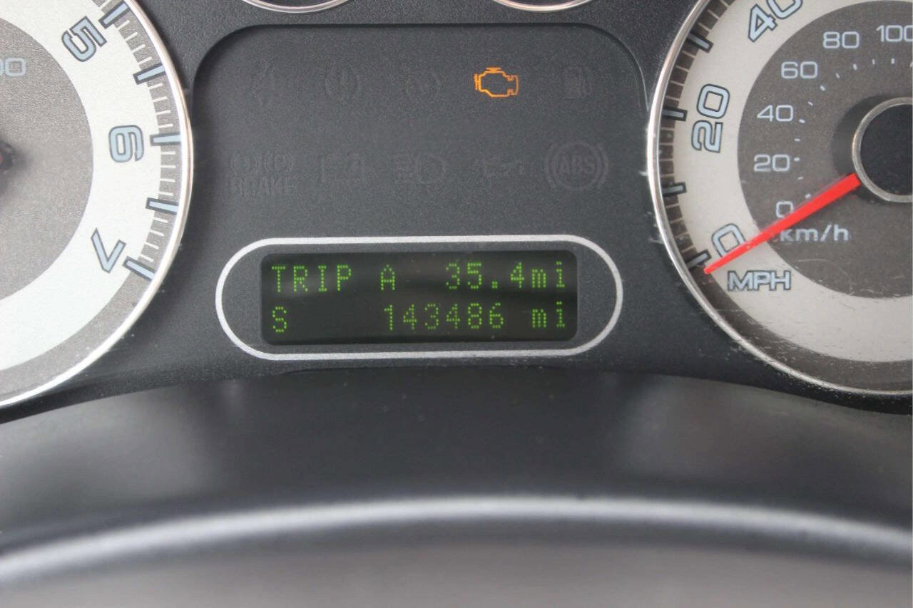Used 2008 Ford Taurus X Limited FWD image 11
