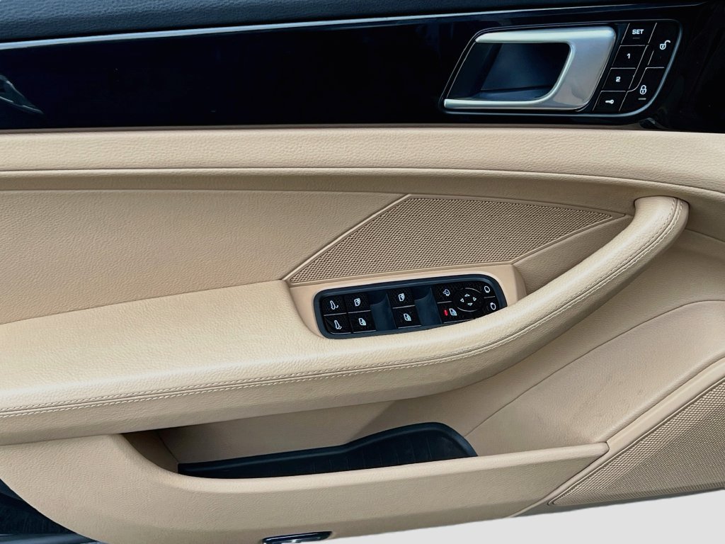 Certified 2018 Porsche Panamera 4 AWD/4WD image 20