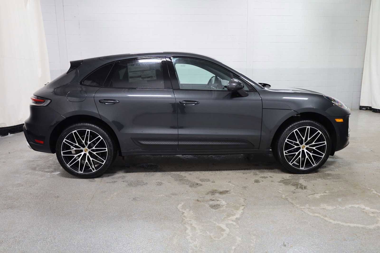 New 2026 Porsche Macan image 10