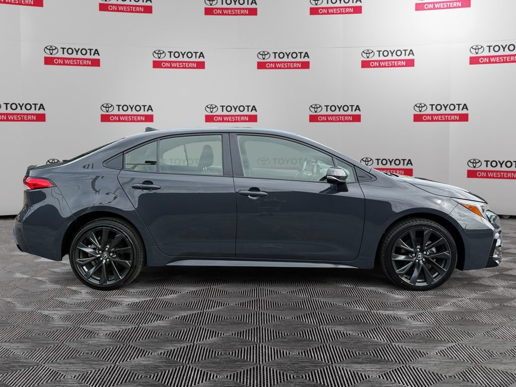 Certified 2025 Toyota Corolla SE FWD image 4