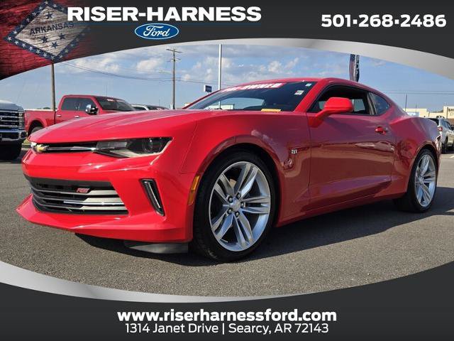 Used 2017 Chevrolet Camaro LT RWD image 1