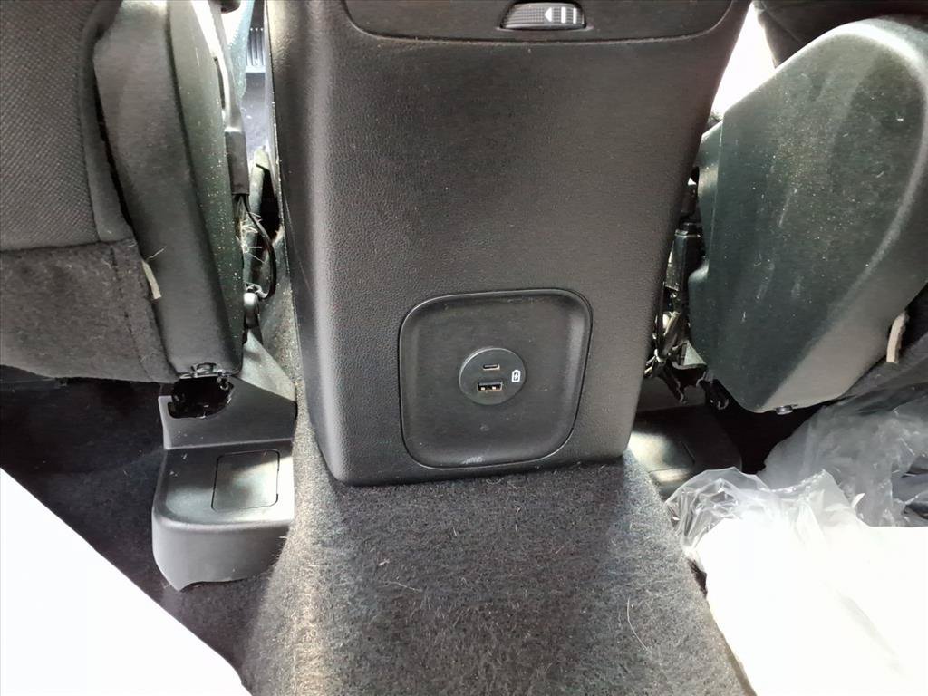 Used 2022 Ford Escape SE w/ SE Sport Appearance Package AWD/4WD image 14