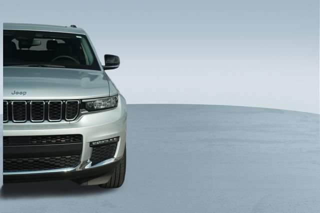 Used 2023 Jeep Grand Cherokee L Limited AWD/4WD image 46