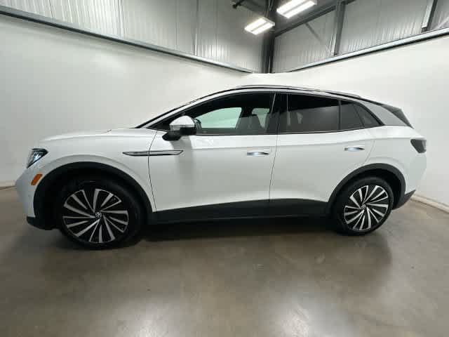 Used 2023 Volkswagen ID.4 Pro S Plus AWD/4WD image 2