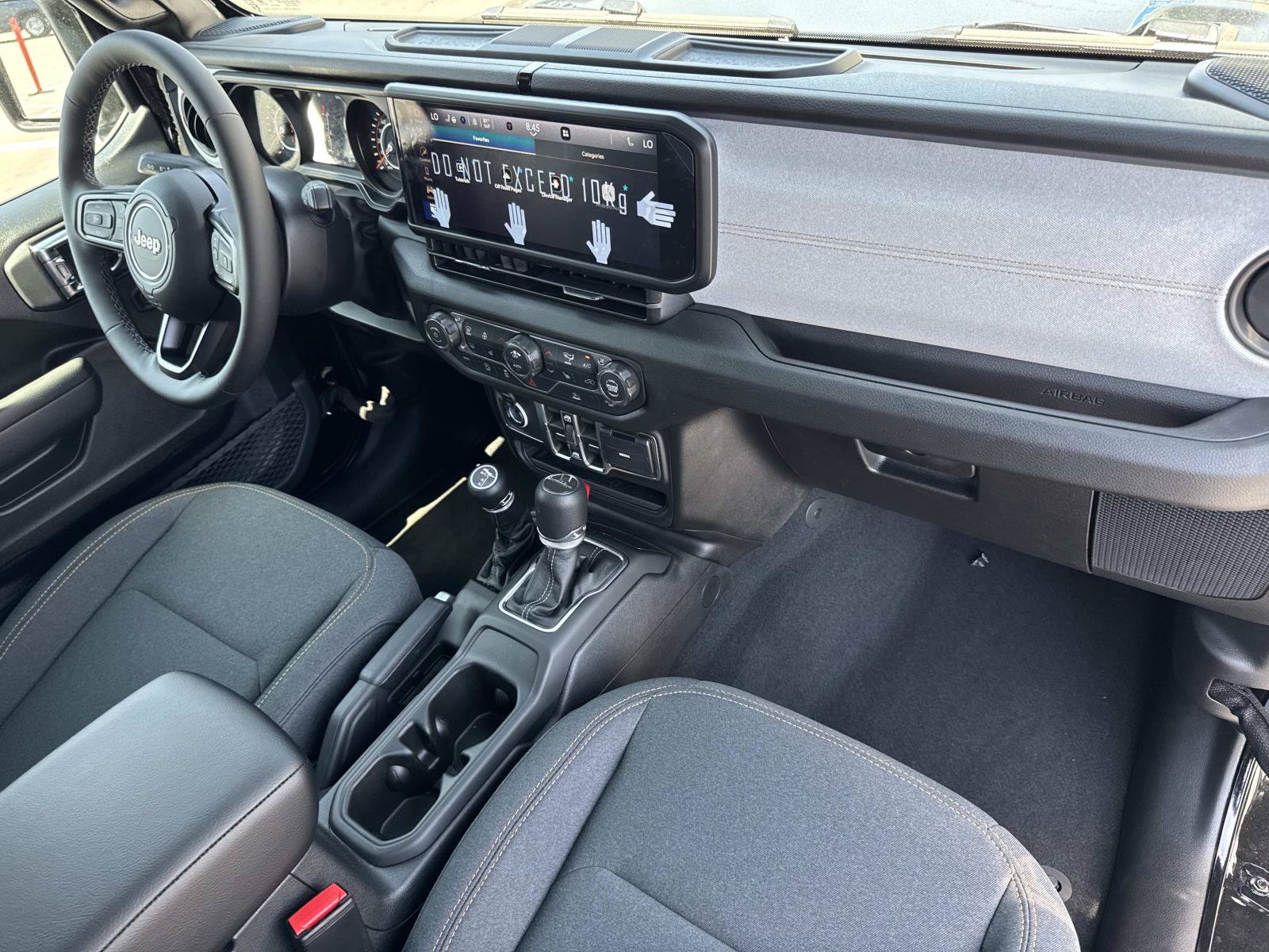 New 2026 Jeep Gladiator Sport AWD/4WD image 34