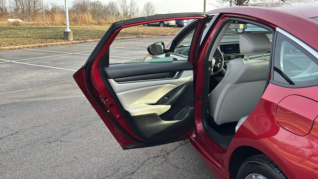 Used 2020 Honda Accord LX image 28