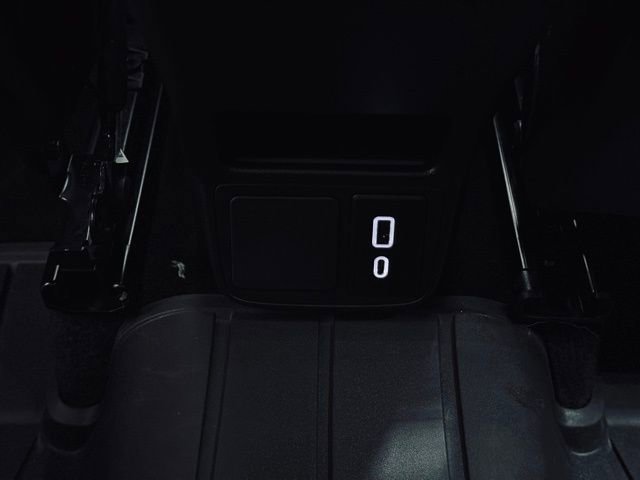 Used 2021 Buick Encore GX Select image 20