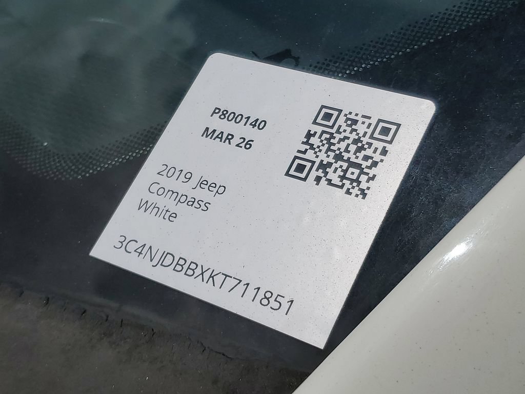 Used 2019 Jeep Compass Latitude AWD/4WD image 24