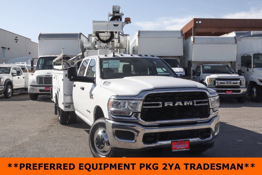 Used 2020 RAM 3500 Tradesman w/ Chrome Appearance Group AWD/4WD image 2