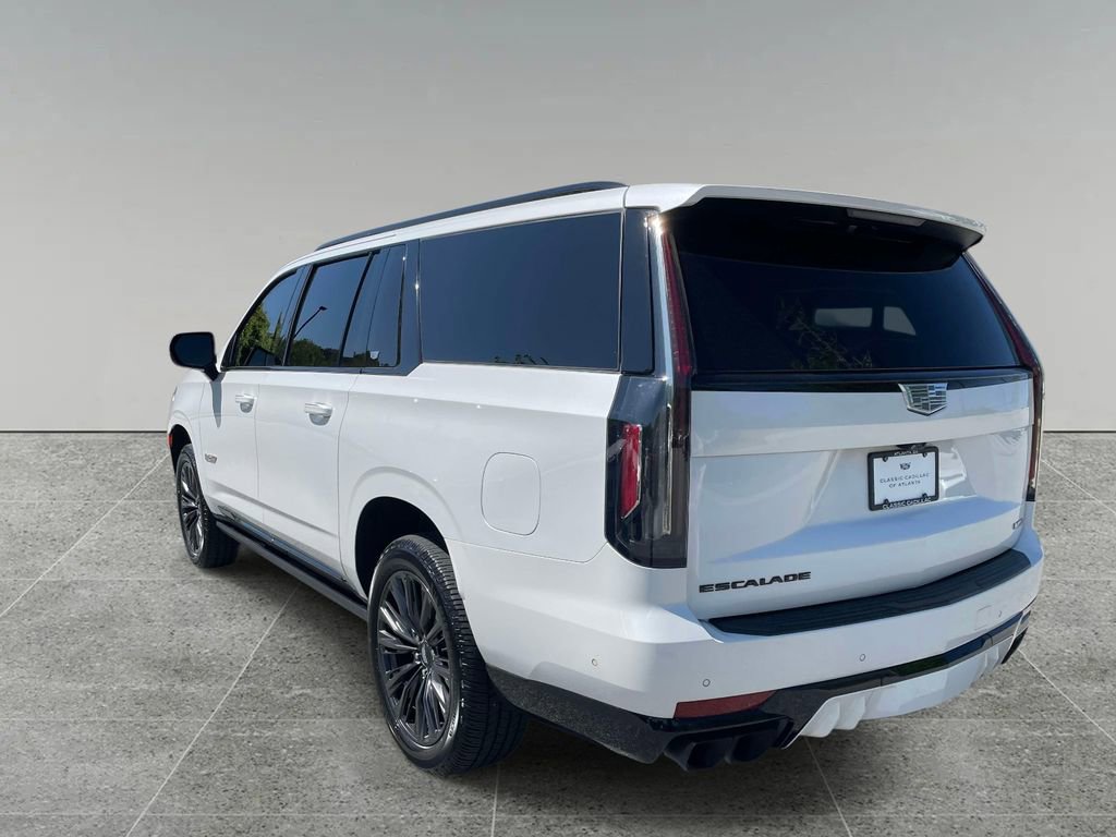 Used 2023 Cadillac Escalade ESV V w/ LPO, ONYX Package AWD/4WD image 3