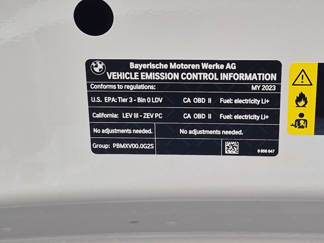 Used 2023 BMW i4 eDrive40 w/ M Sport Package RWD image 27
