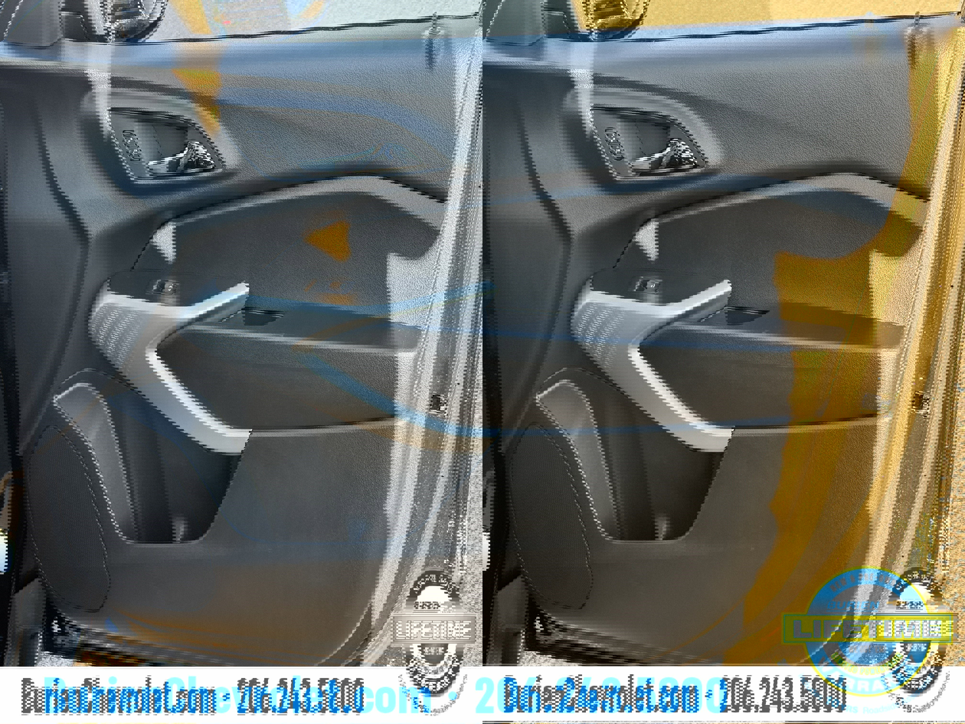 Used 2025 Chevrolet Trax LS w/ LS Convenience Package image 21