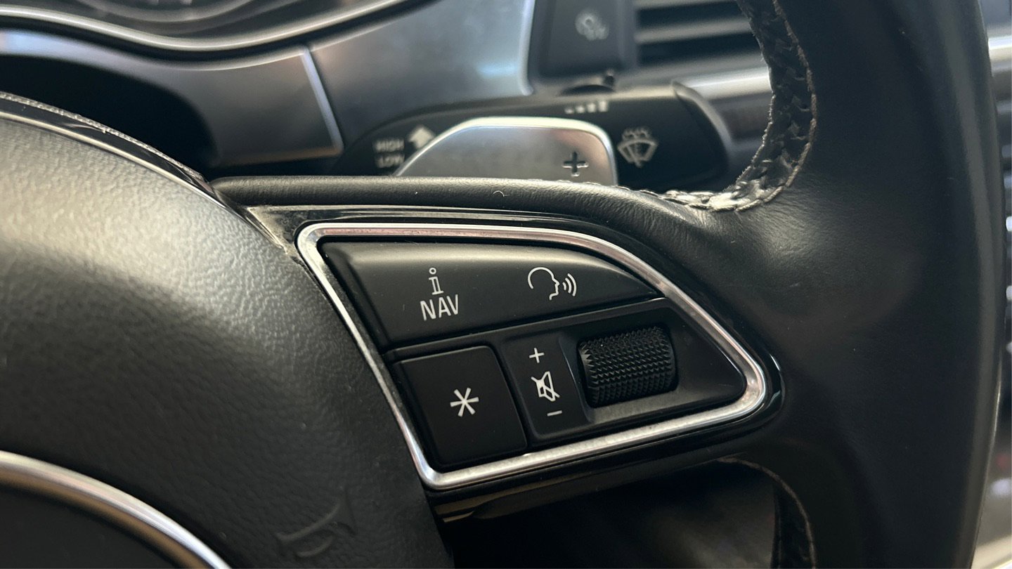 Used 2015 Audi S6 w/ Driver Assistance Package image 34