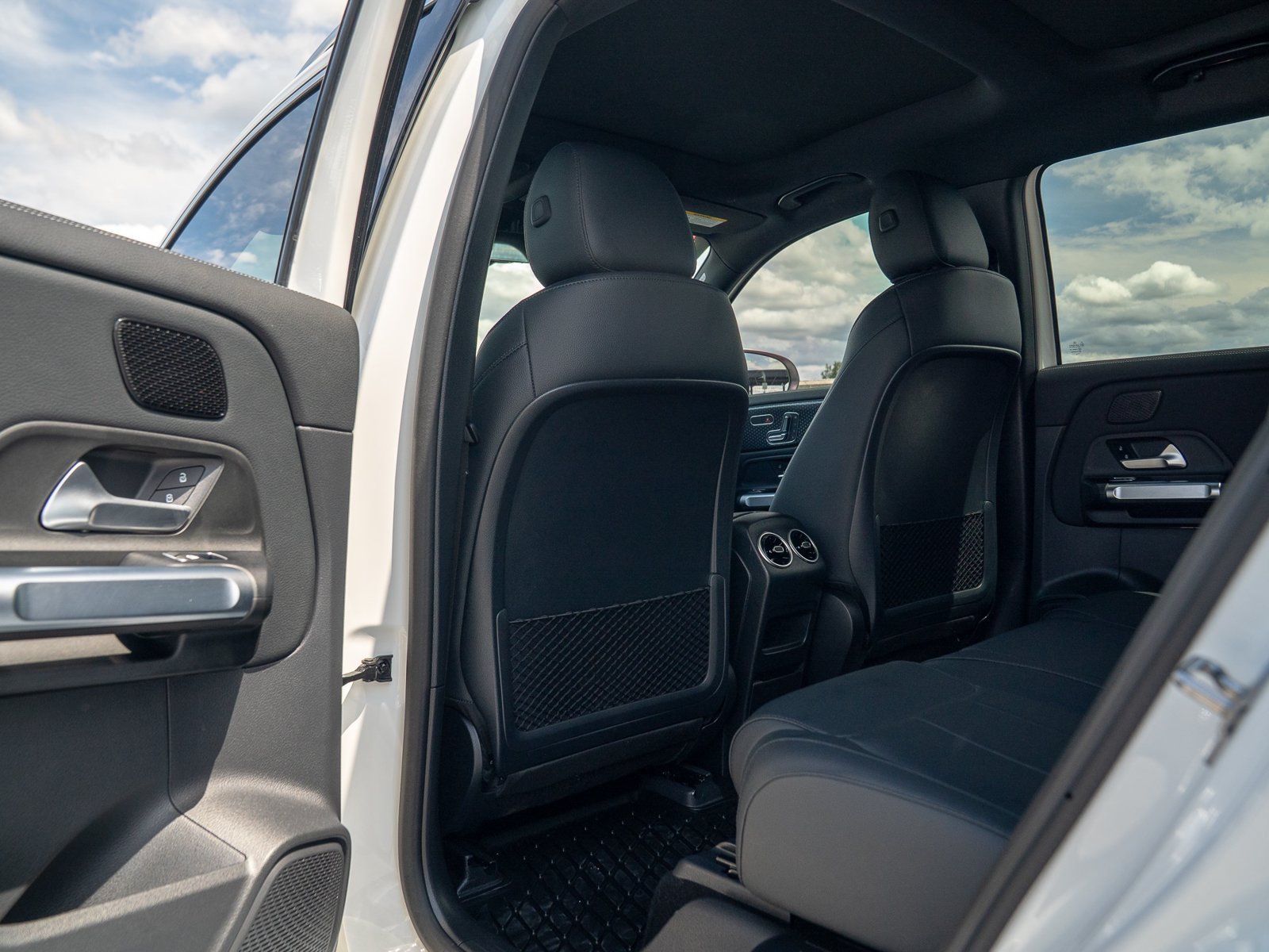 Certified 2024 Mercedes-Benz EQB 250+ image 25