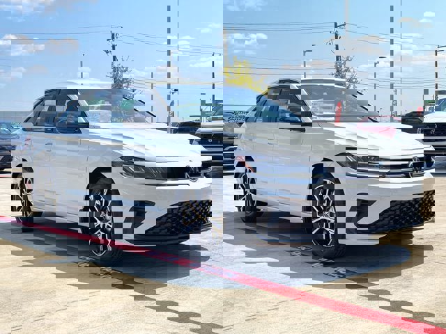 New 2025 Volkswagen Jetta Sport image 8