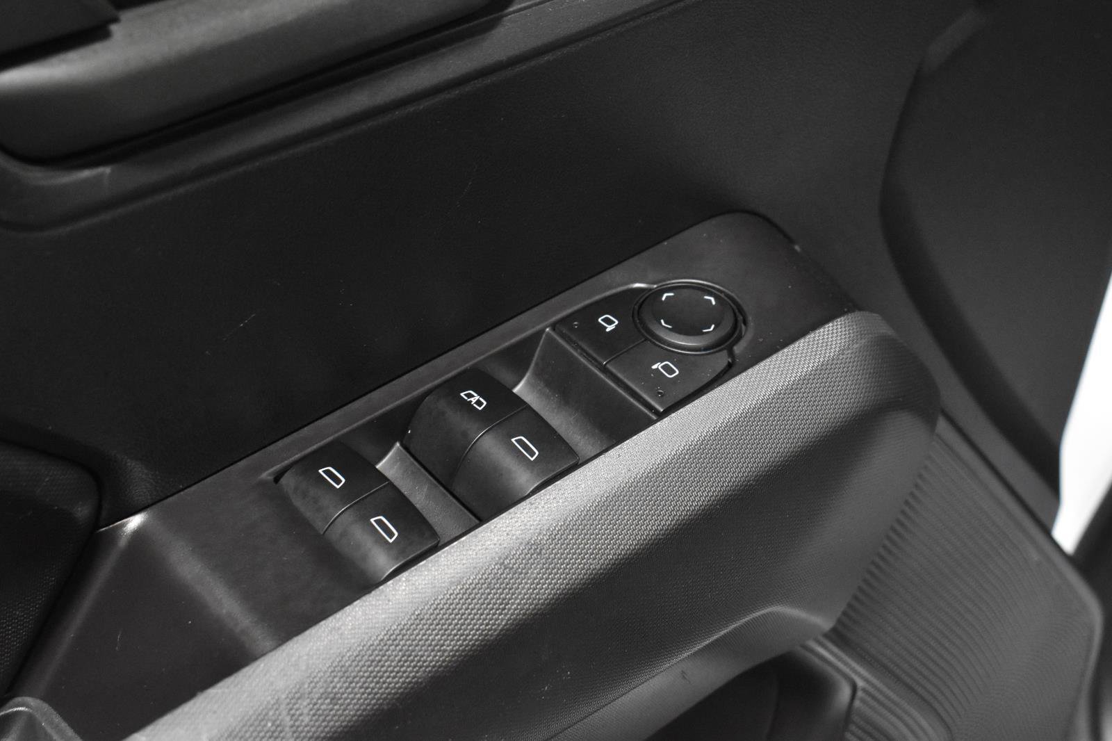 Used 2024 Chevrolet Colorado Trail Boss w/ Advanced Trailering Package image 12