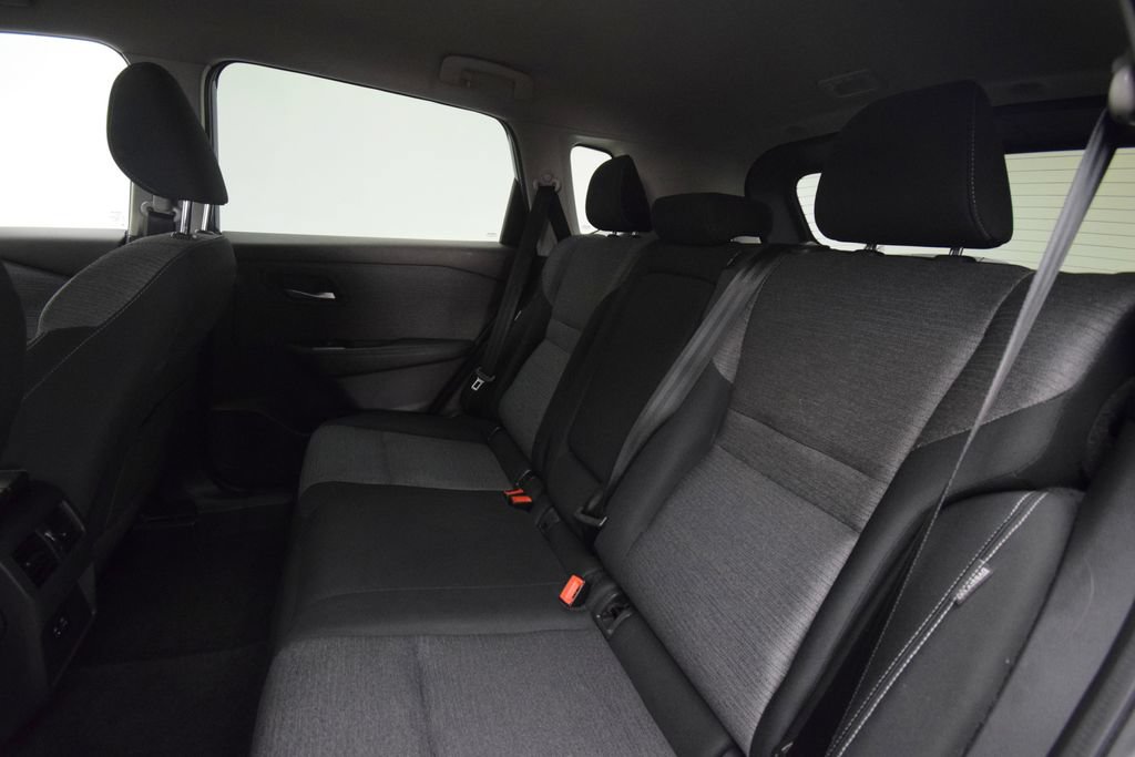 Used 2022 Nissan Rogue SV AWD/4WD image 24