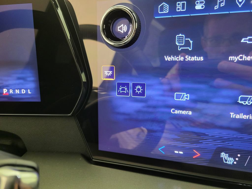 New 2026 Chevrolet Traverse LT w/ Midnight/Sport Edition image 11