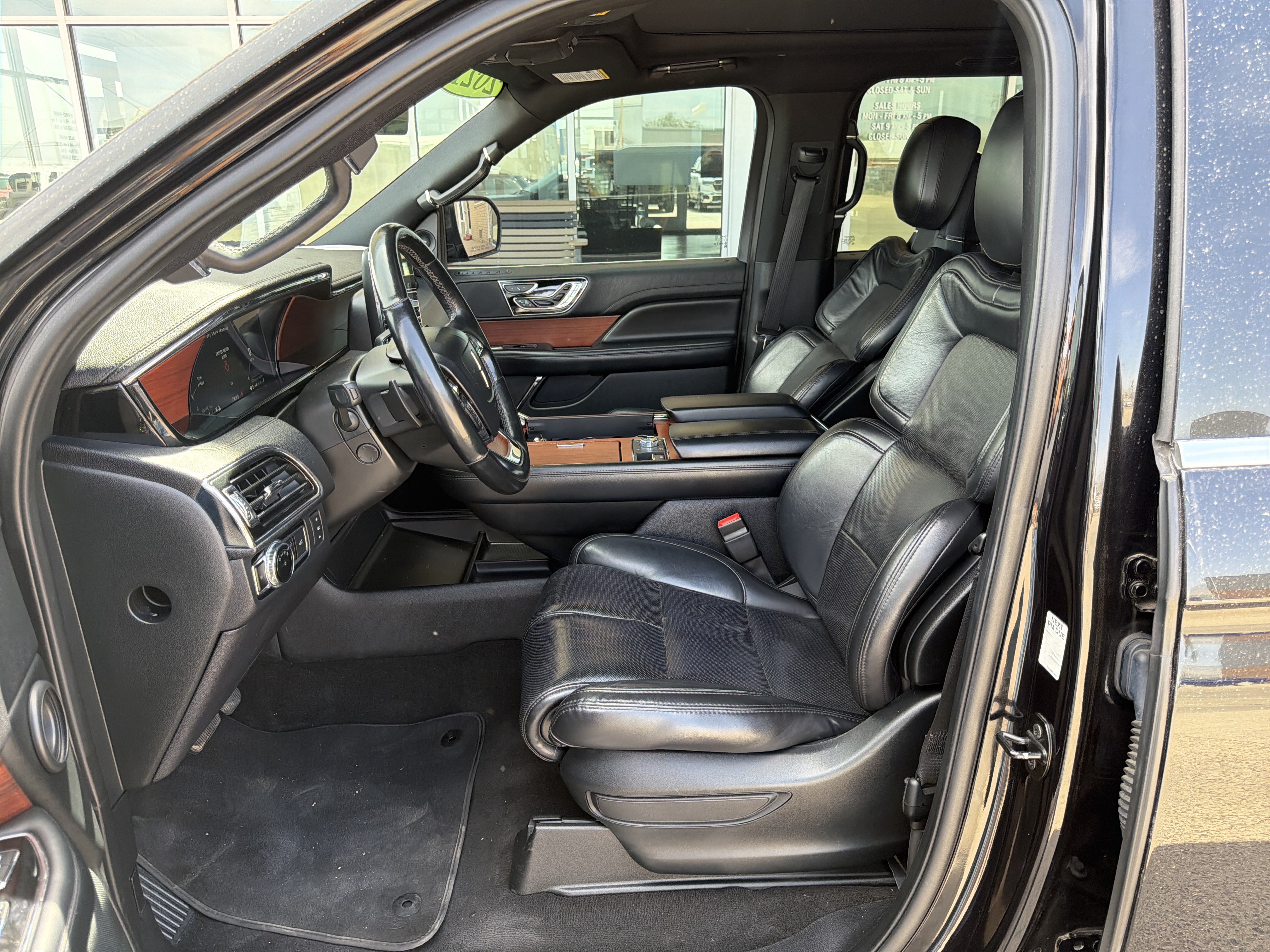 Used 2021 Lincoln Navigator Reserve RWD image 15