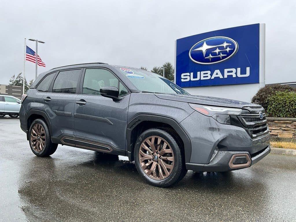 Used 2025 Subaru Forester Sport image 2